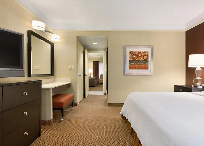 Embassy By Hilton Chicago North Shore Hotel 4*