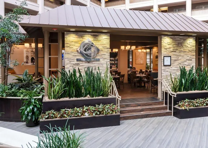 Embassy By Hilton Chicago North Shore Hotel 4*