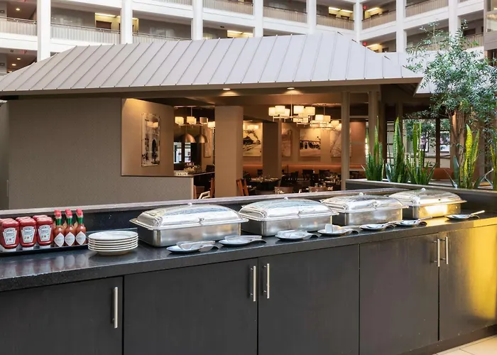 Embassy By Hilton Chicago North Shore Deerfield