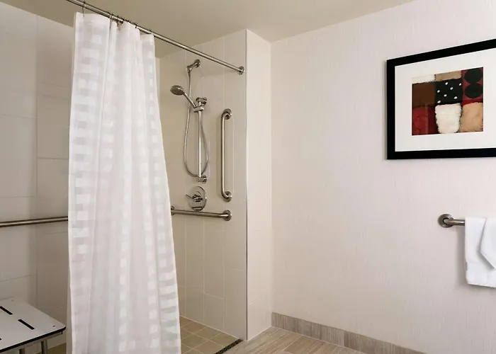 Embassy By Hilton Chicago North Shore 4* Deerfield