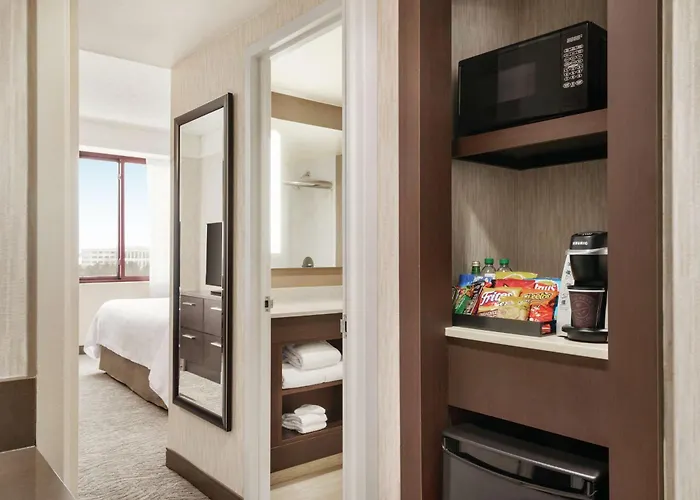 Embassy By Hilton Chicago North Shore 4* Deerfield