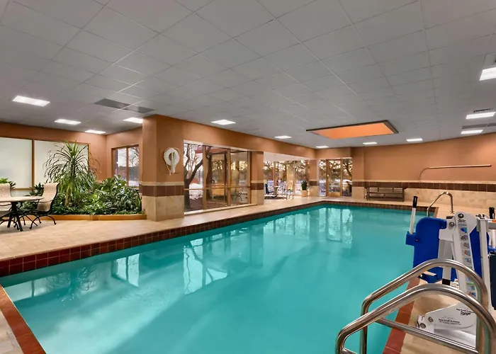 Embassy By Hilton Chicago North Shore Hotel