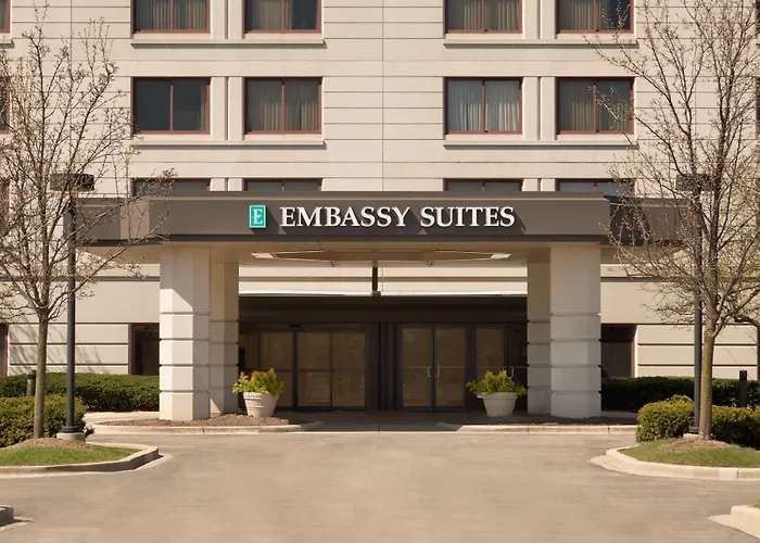 Embassy By Hilton Chicago North Shore Hotel